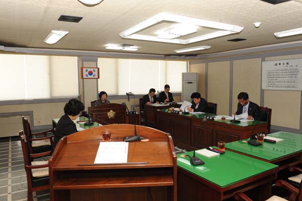 '187회 임시회 사회도시위원회' 게시글의 사진(1) 'DSC_5802.jpg'