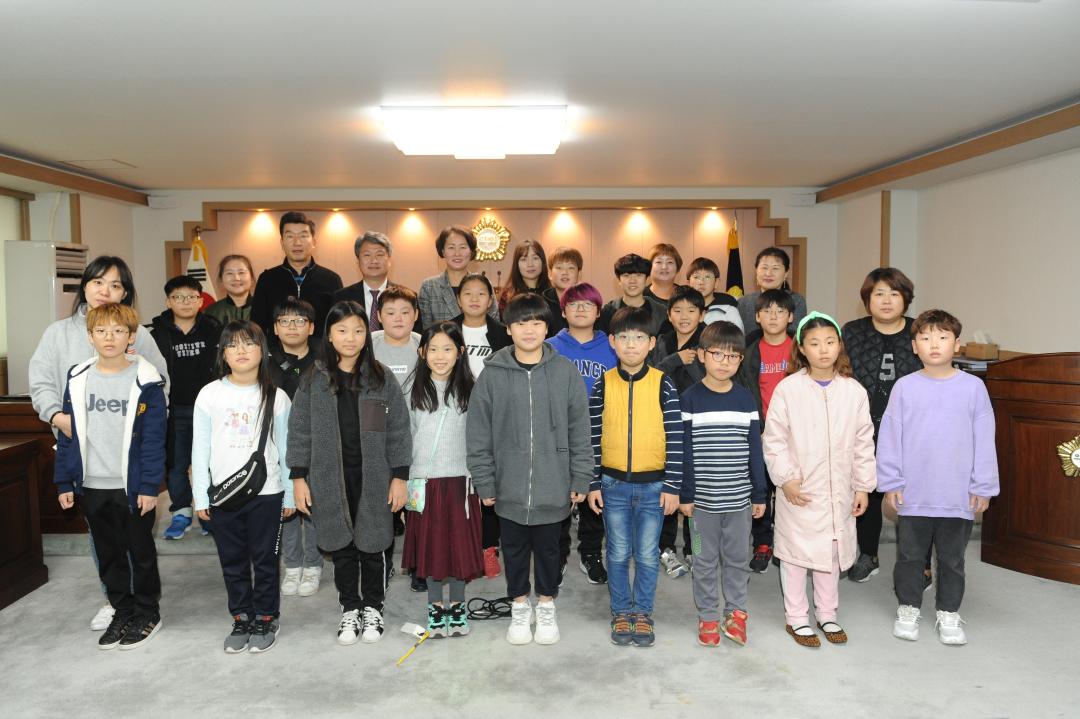 '중원초등학교 의회 견학' 게시글의 사진(1) 'DSC_7125.JPG'