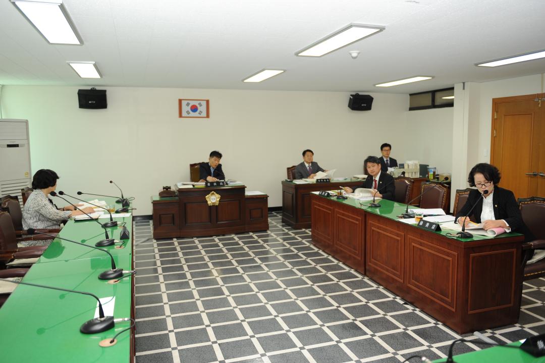 '213회 임시회 행정자치위원회' 게시글의 사진(1) 'DSC_7219.JPG'