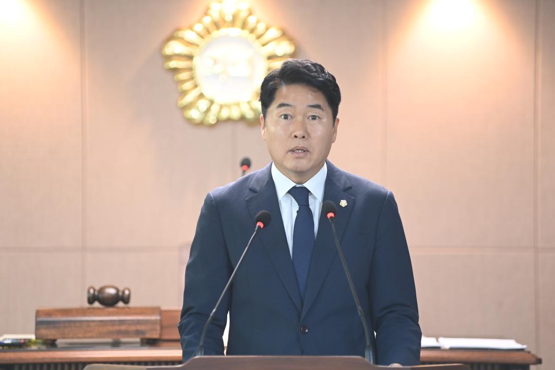 '[구정질문]김기흥 의원 “곳간, 만능·화수분 아냐”' 게시글의 사진(2) '김기흥 의원.jpg'
